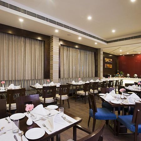 The Manor Bareilly By Leisure Hotels Екстериор снимка