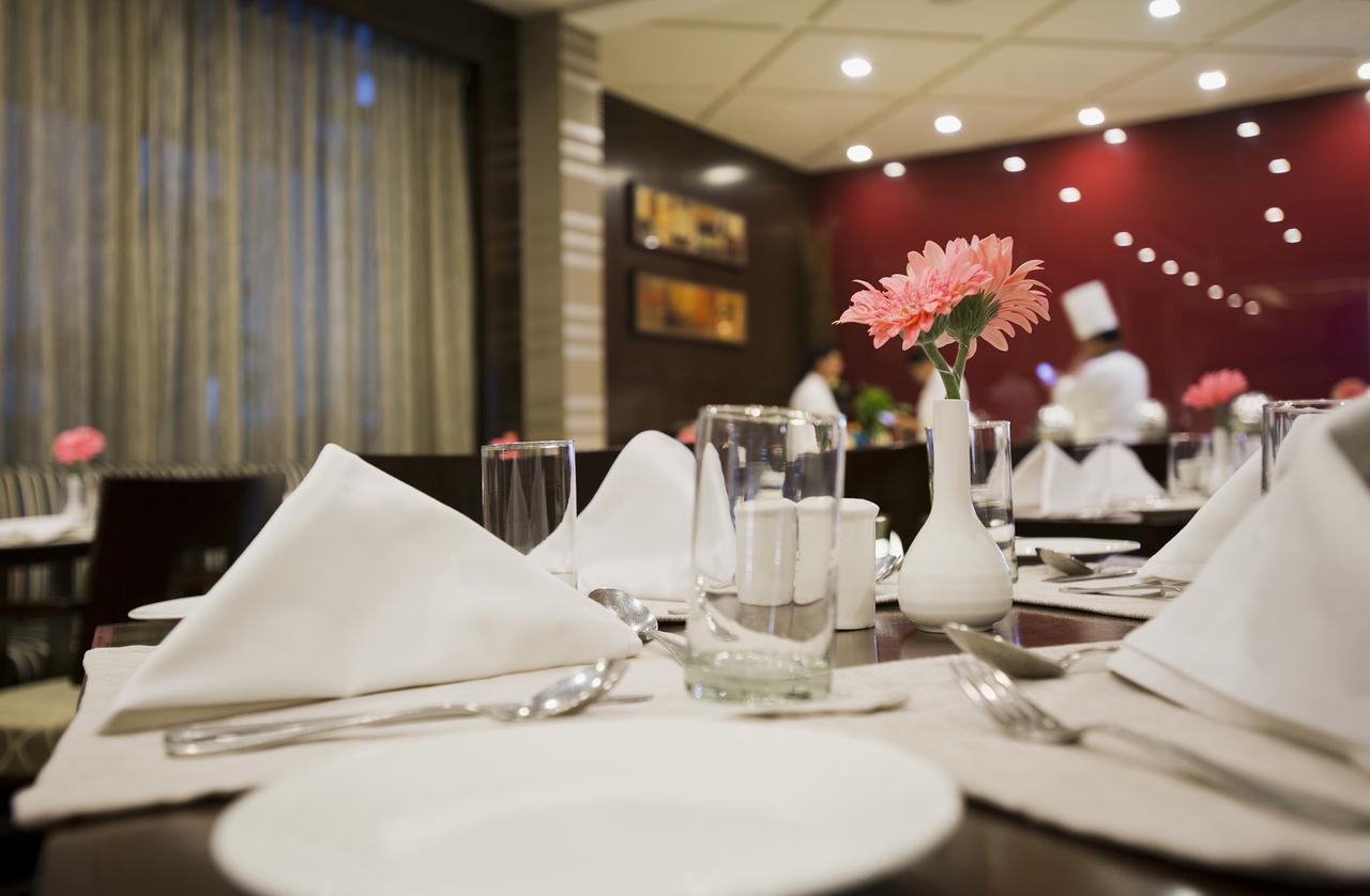 The Manor Bareilly By Leisure Hotels Екстериор снимка